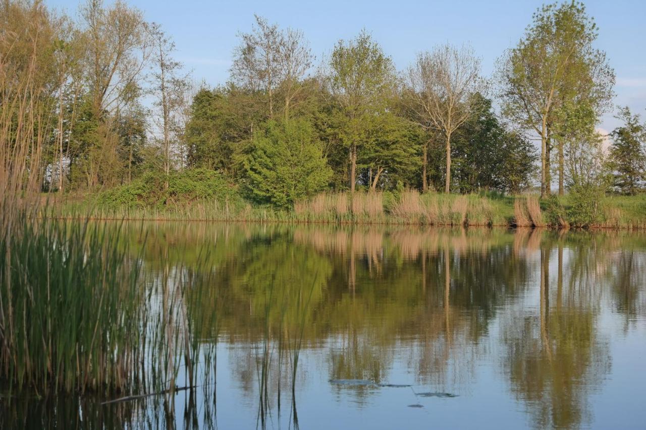 Slaap Lekker Apartamento Dokkum Exterior foto