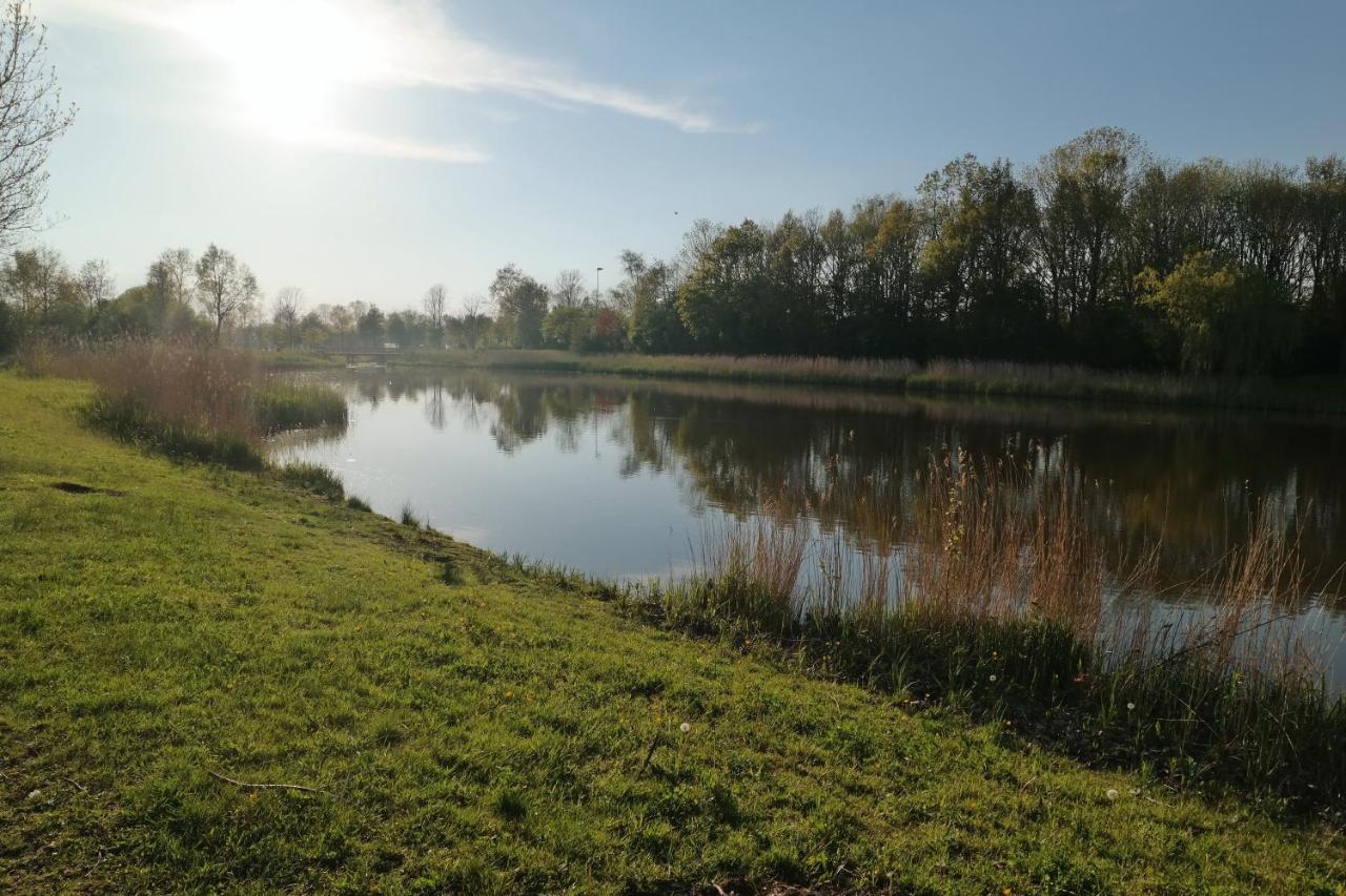 Slaap Lekker Apartamento Dokkum Exterior foto